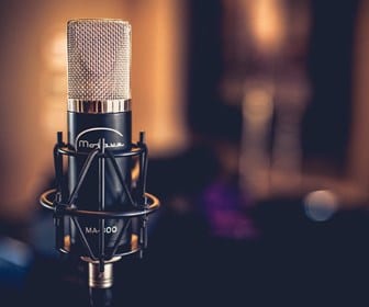 5 Best Condenser Microphones Under $200 | 2022 Vocal Mic Guide 1