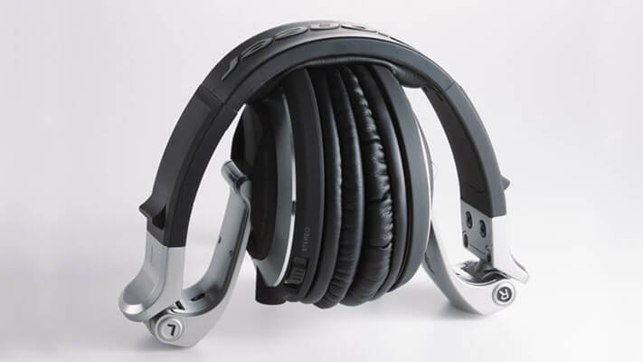 Pioneer HDJ 2000K - Top Rated DJ Headphones