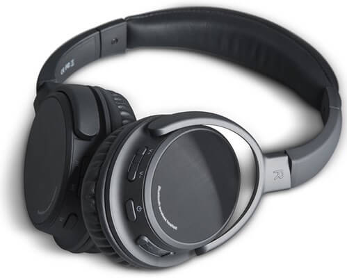 Best 11 Wireless & Bluetooth Headphones For Watching Movies In 2022 1