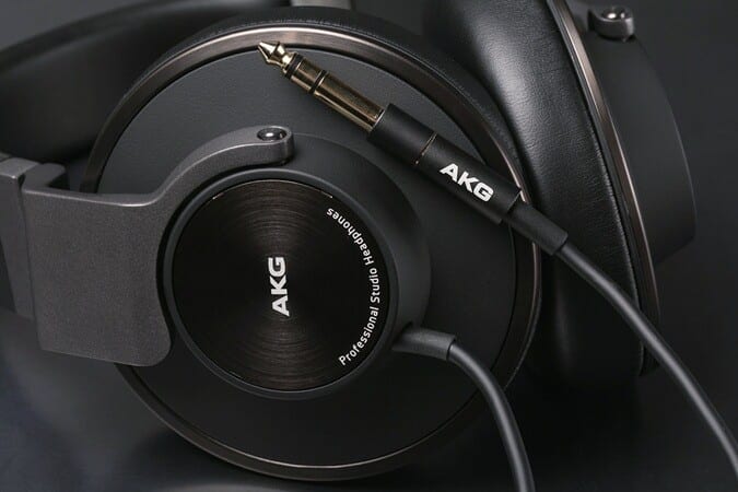 AKG K553 Audio Jack